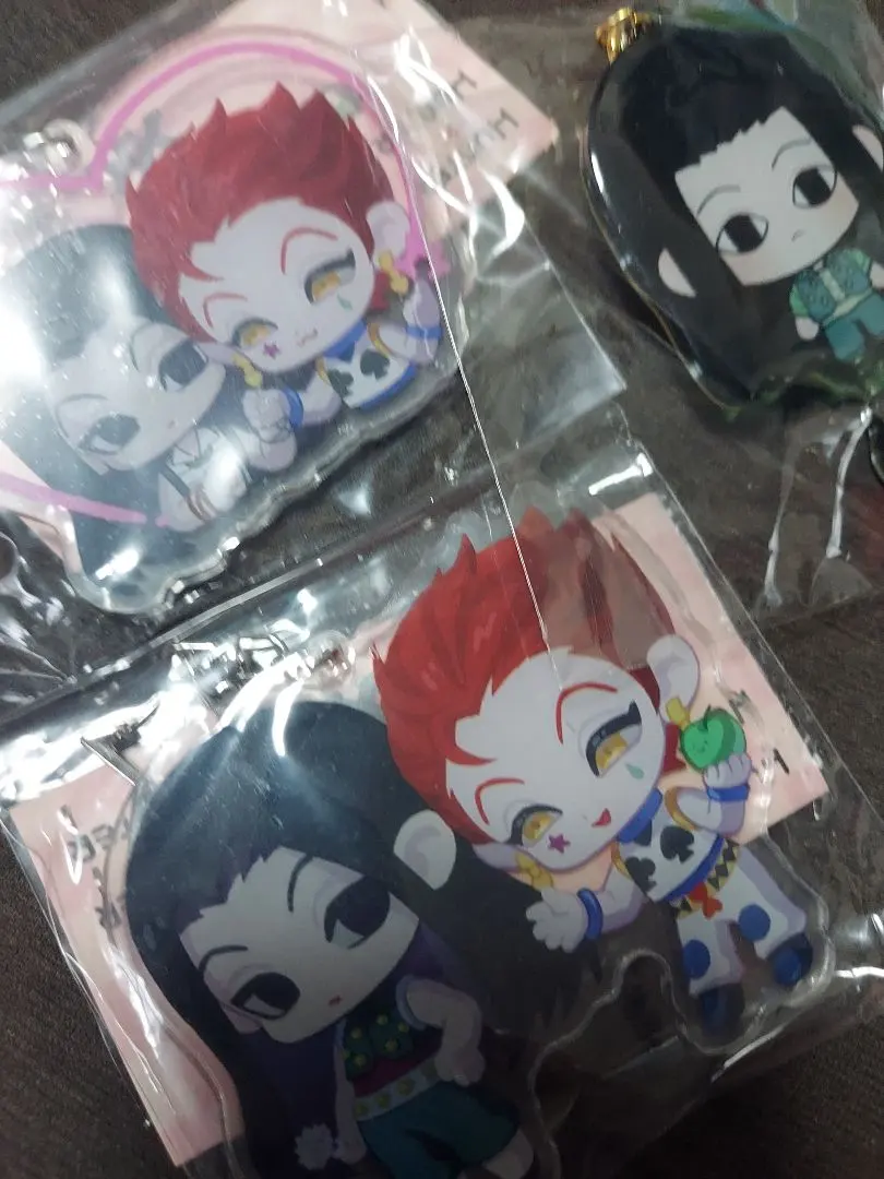 Thumbnail of Hunter x Hunter Illumi acrylic keychain, doujinshi, Hisoka