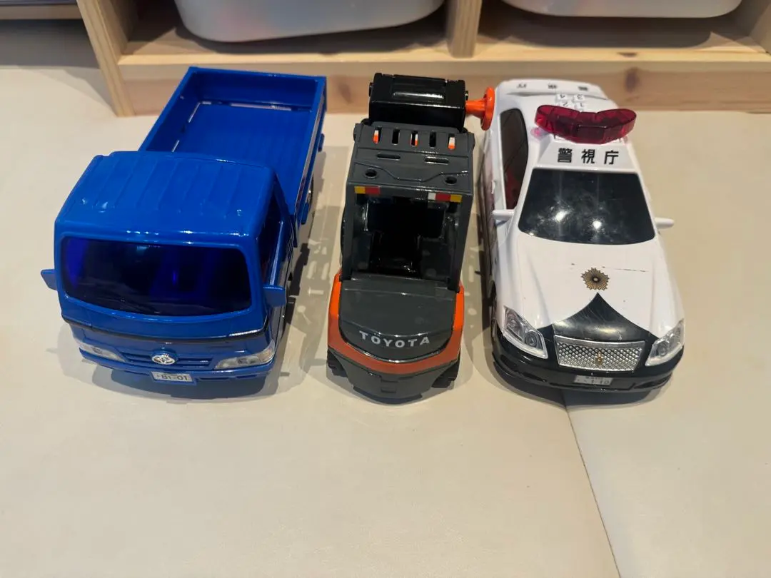 (未使用･未開封品)　ミニサウンド クラウンパトカー og8985z Amazon.co.jp: トイコー(Toyco)サウンド&フリクション クラウン