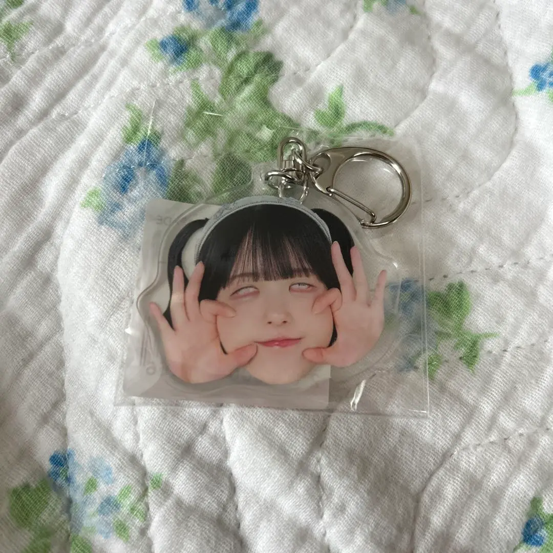 Thumbnail of Nonfik! Riho Mashiro Face-Only Random Acrylic Keychain C