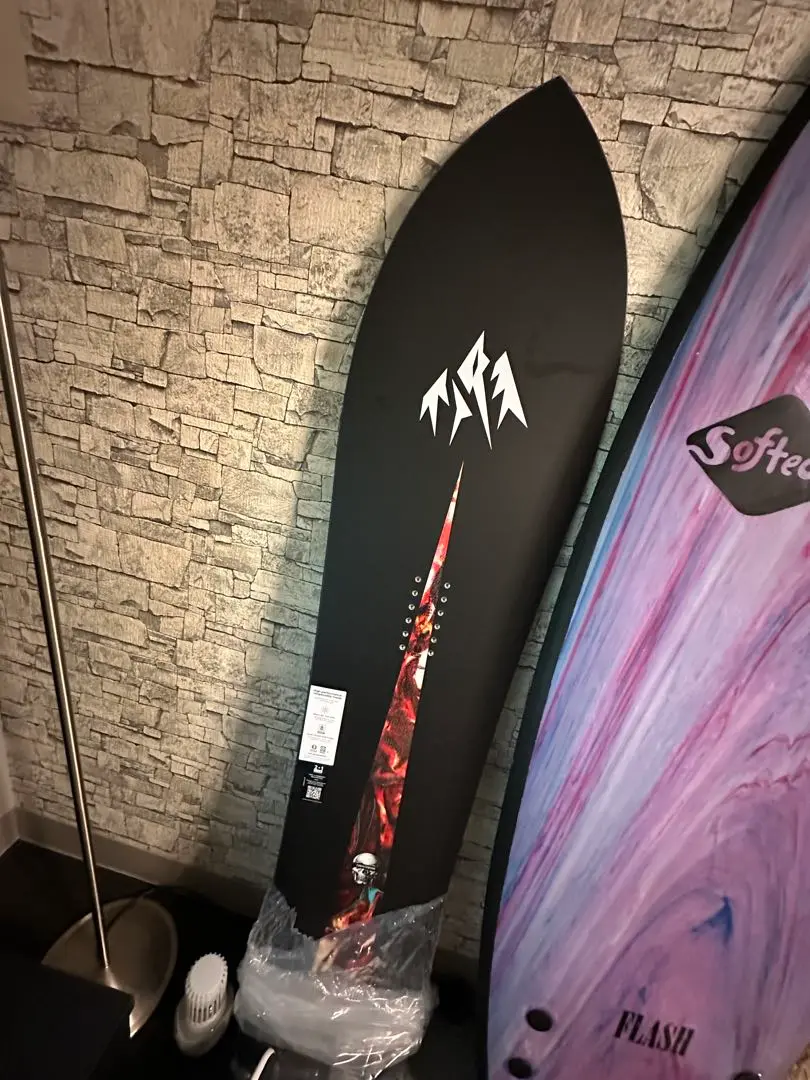 Jones Storm chaser 147cm 美品　滑走10回程 Storm Chaser Snowboard 2025 | Jones Snowboards