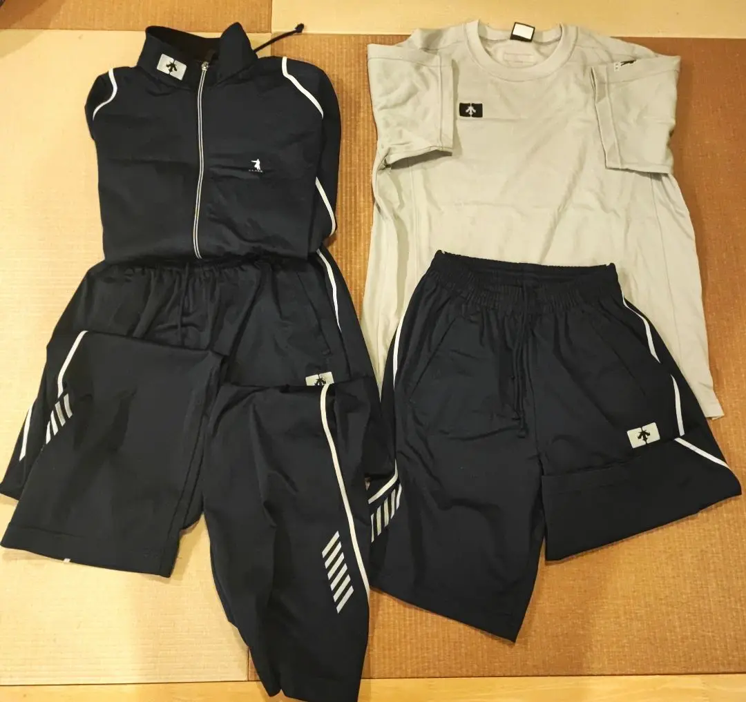 クラーク記念国際高等学校 体操服 長袖上下・半袖上下セット L 2025年最新】クラーク国際高校指定の人気アイテム - メルカリ