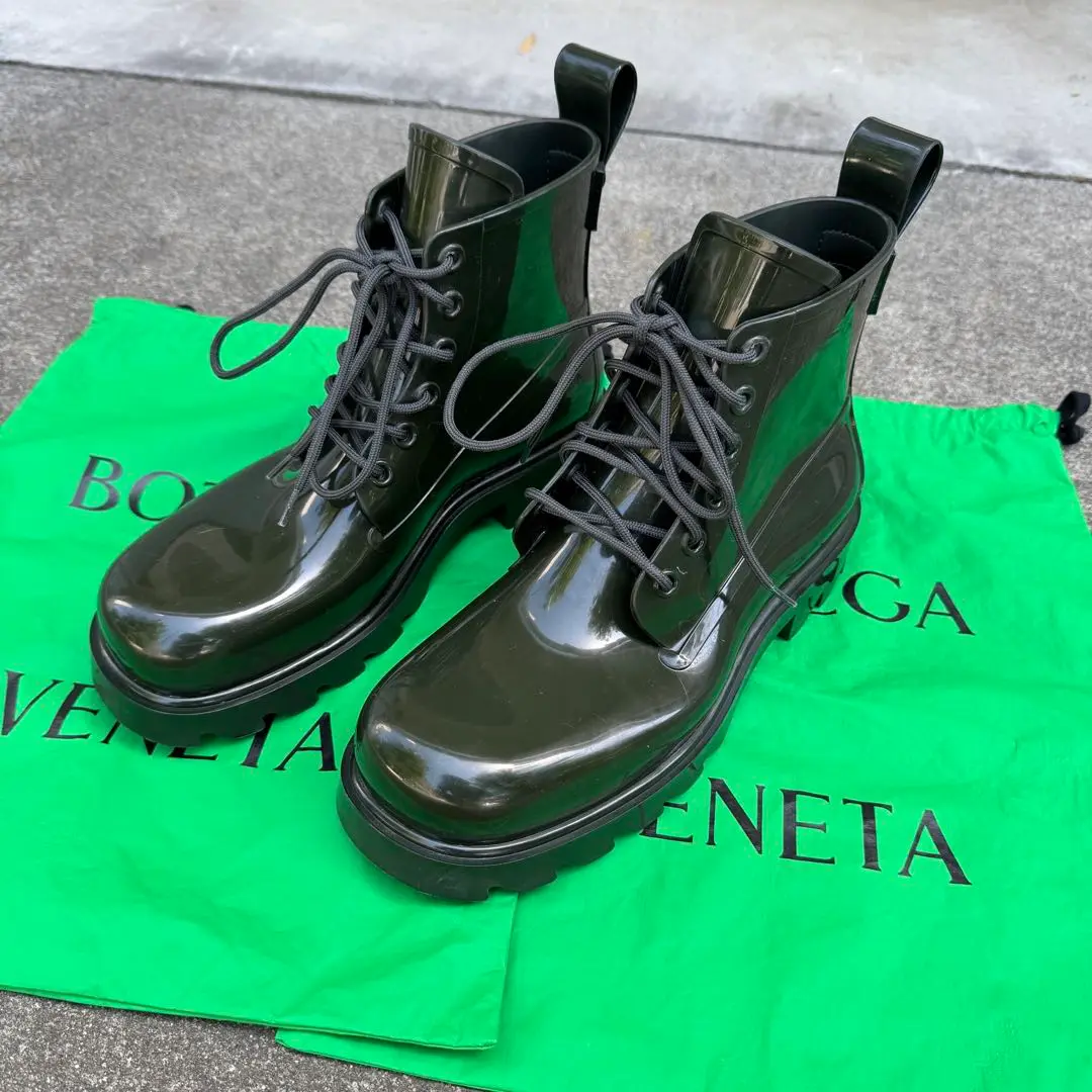 bottegaveneta-stride-002.jpg