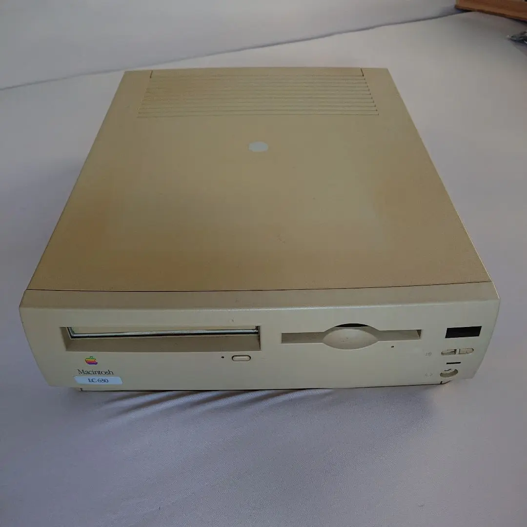 Apple Macintosh LC 575 キーボード付き　部品取り Apple Macintosh LC 575 キーボード付き 部品取り