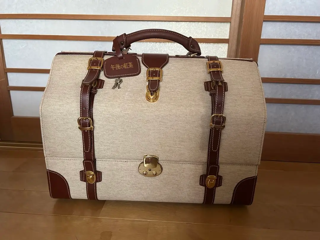 非売品 小泉今日子 コイズミトランク 午後の紅茶 ノベルティ 本革 ⭐︎レア 非売品 コイズミトランク 午後の紅茶 ノベルティ 本革