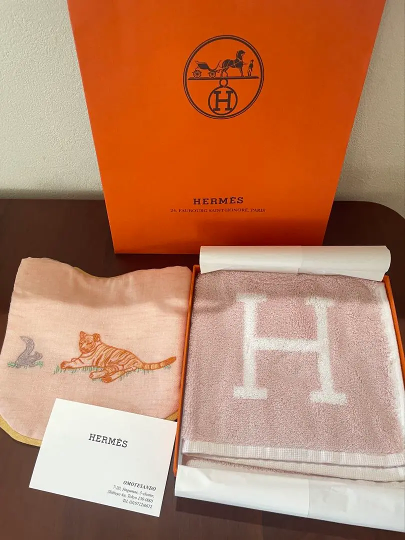 最終値下げ！HERMES/子供用スタイ 新品未使用☆HERMES☆ベビースタイ - メルカリ