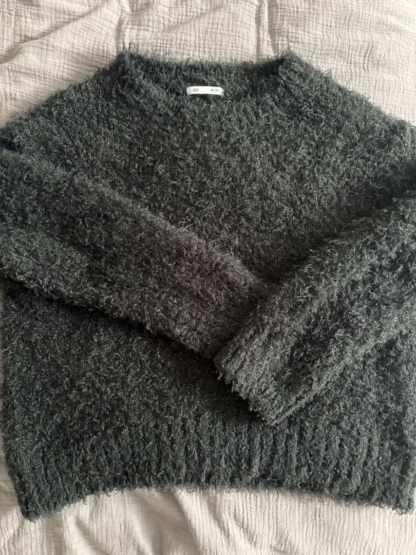 Thumbnail of GU knitwear