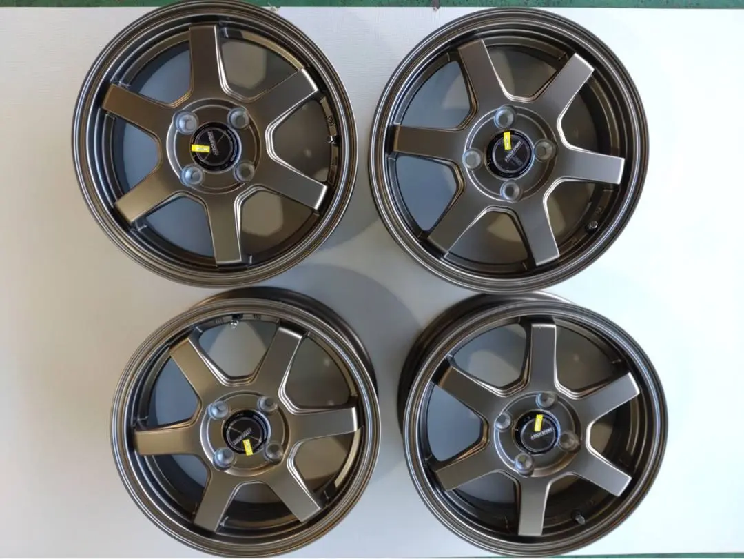 トライアルファ S-6 16×6J+40 スタッドレス IG60