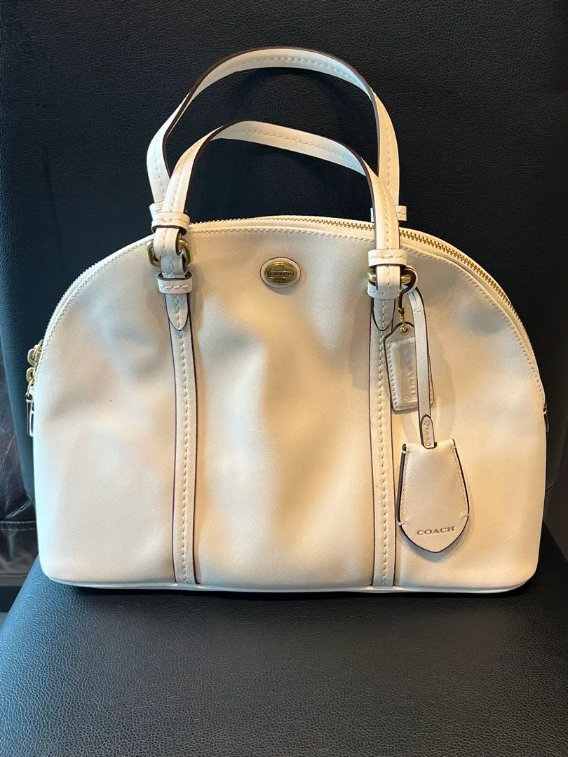 COACH 白色手提包 的縮圖