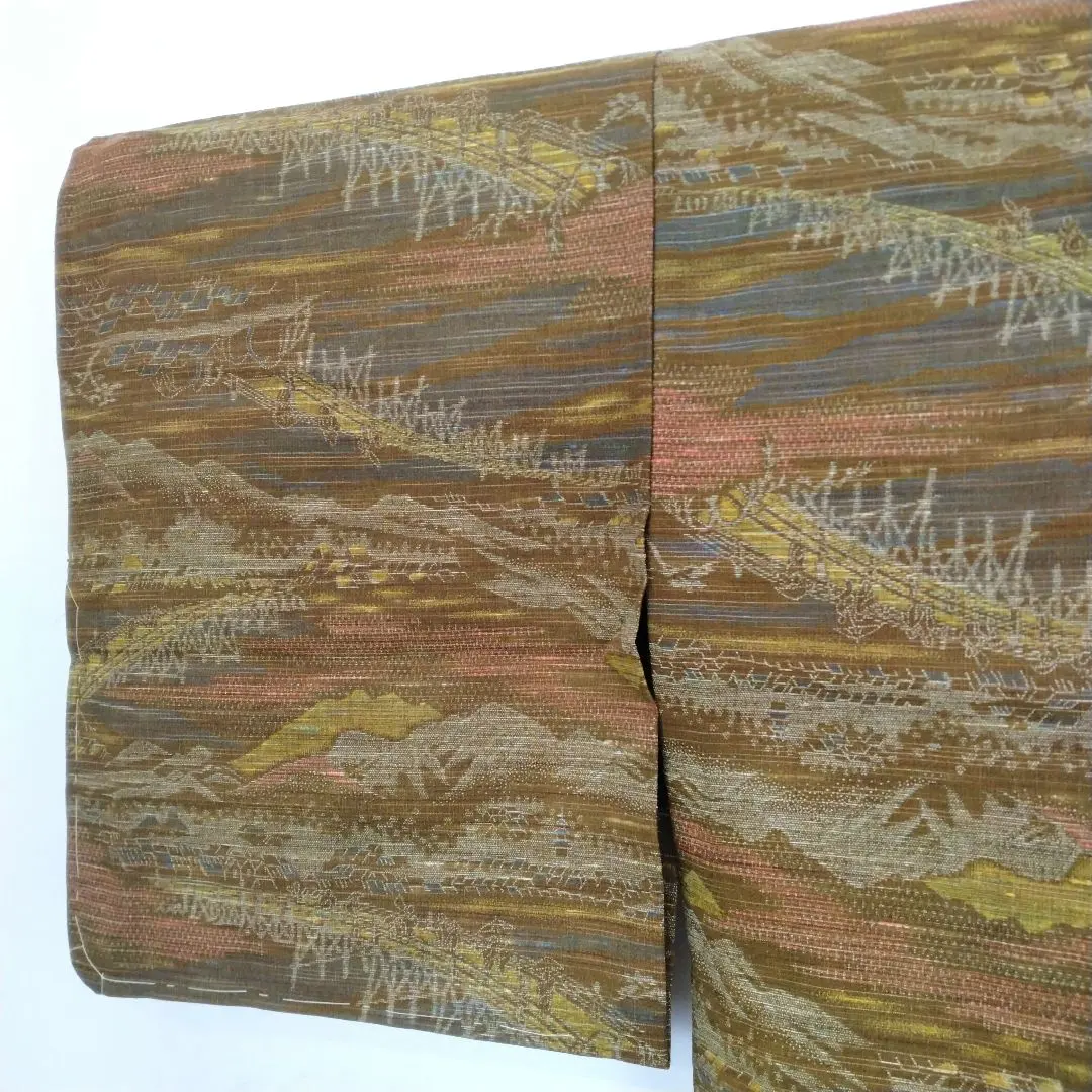 Thumbnail of With basting threads: Kimono, Tsumugi (pongee) single-layered, landscape pattern, wool, washable kimono, height 154cm, sleeve-to-sleeve length 64cm