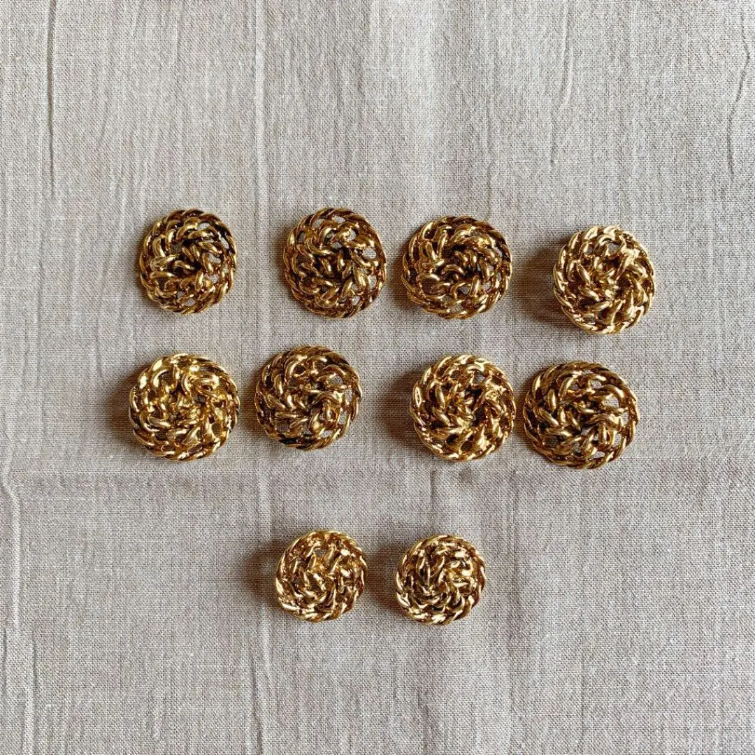 Thumbnail of Gold button