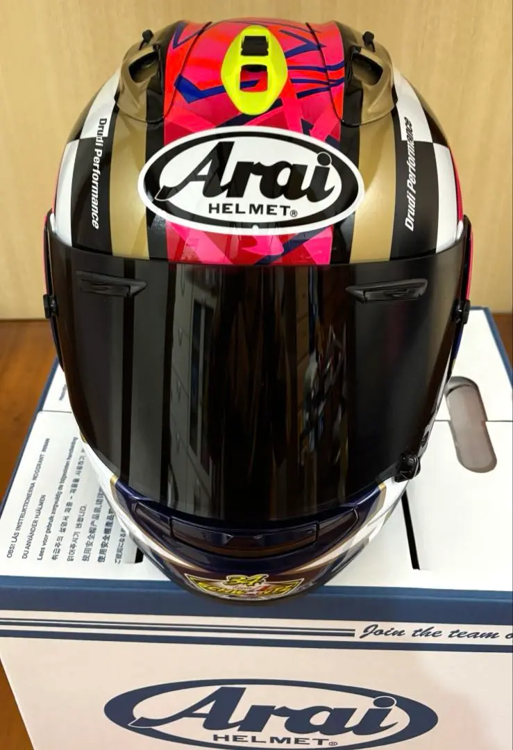Arai ヘルメット アストロTr ケビンシュワンツモデル Lサイズ 新グラフィック【ARAI RX-7X SCHWANTZ30th】を5月中旬に発売予定