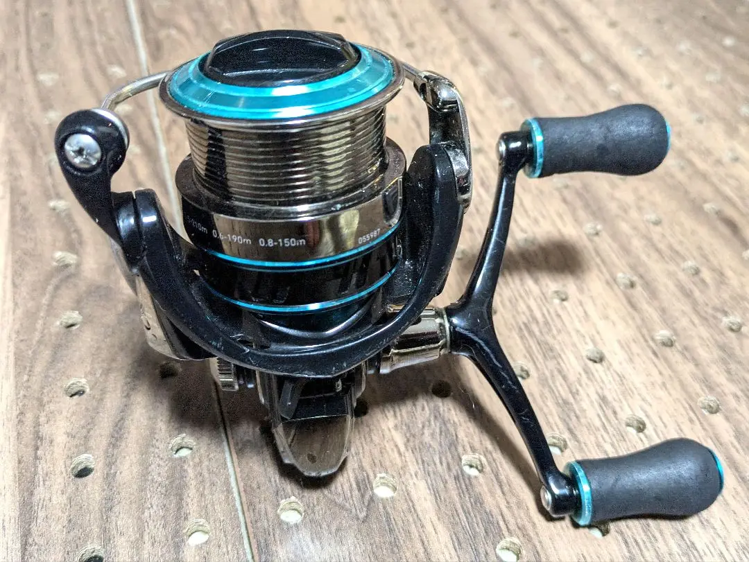 ダイワ(Daiwa) スピニングリールエギング16エメラルダス2508PE-DH Amazon | ダイワ(Daiwa) スピニングリール エギング 16