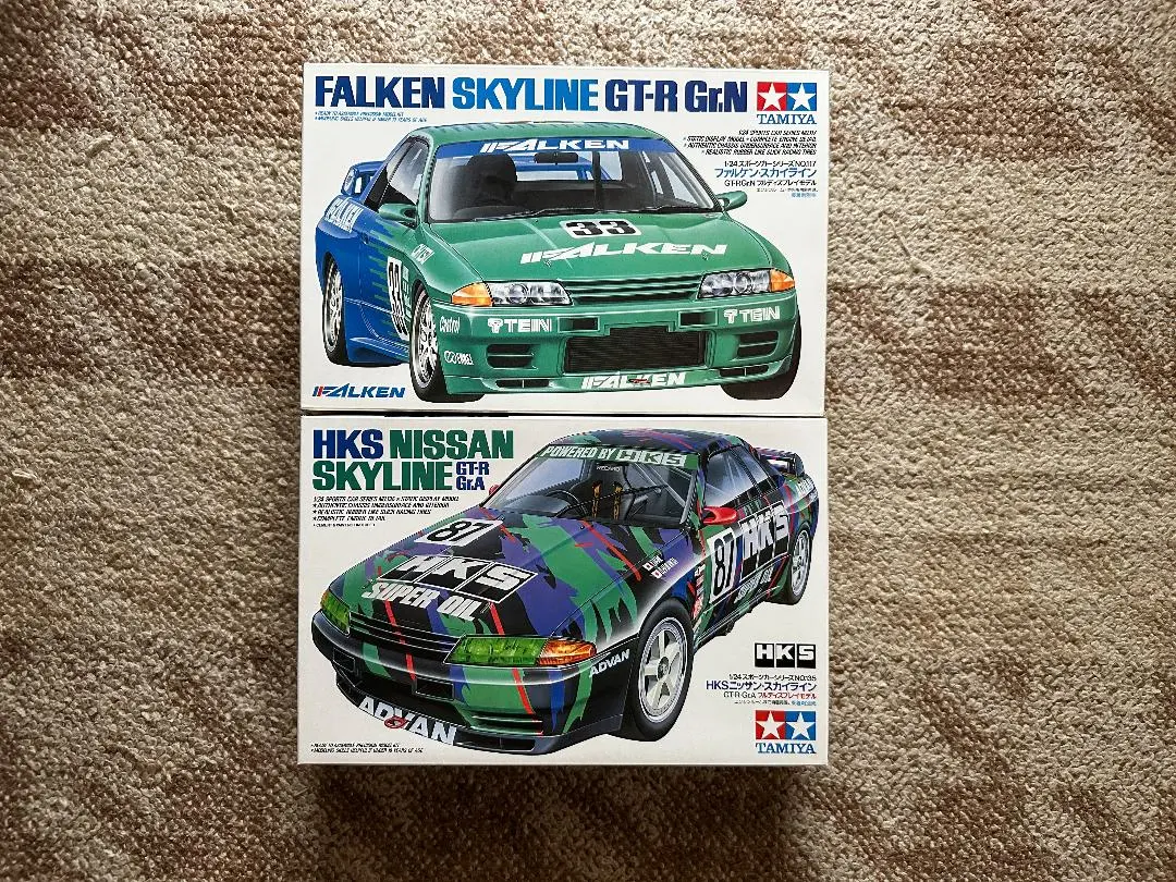 タミヤ　HKSニッサンスカイライン　アクシアスカイライン　2点セット 61jnLwKXDxL._UF350,350_QL50_.jpg