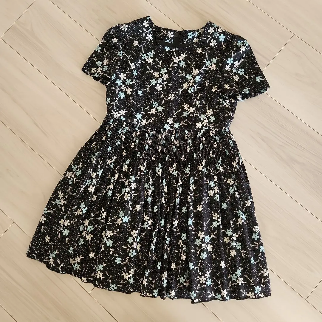 Thumbnail of Cat One-Piece Dress Floral Black-based 115cm