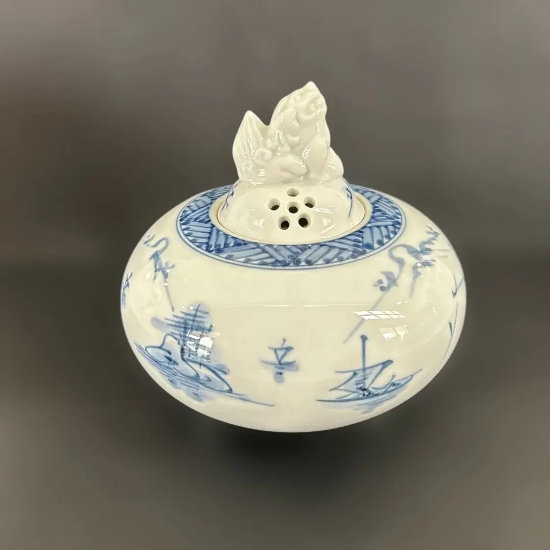 中国　青白磁　三つ足香炉　C　R8775 中国 青白磁 三つ足香炉 C R8775 工芸品