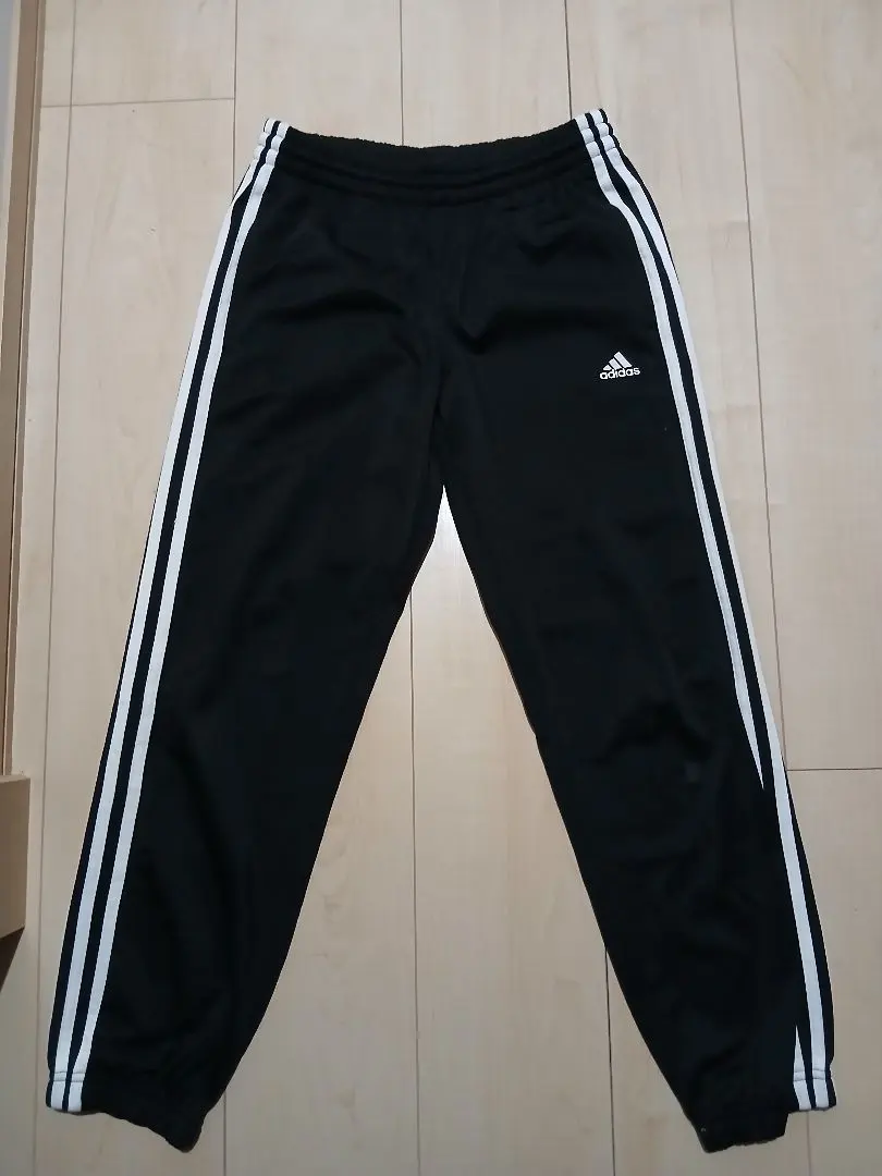 Thumbnail of Adidas black jersey, 150cm