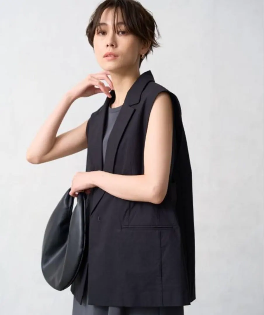 Thumbnail of BARNYARDSTORM Linen Stretch Gilet - Black