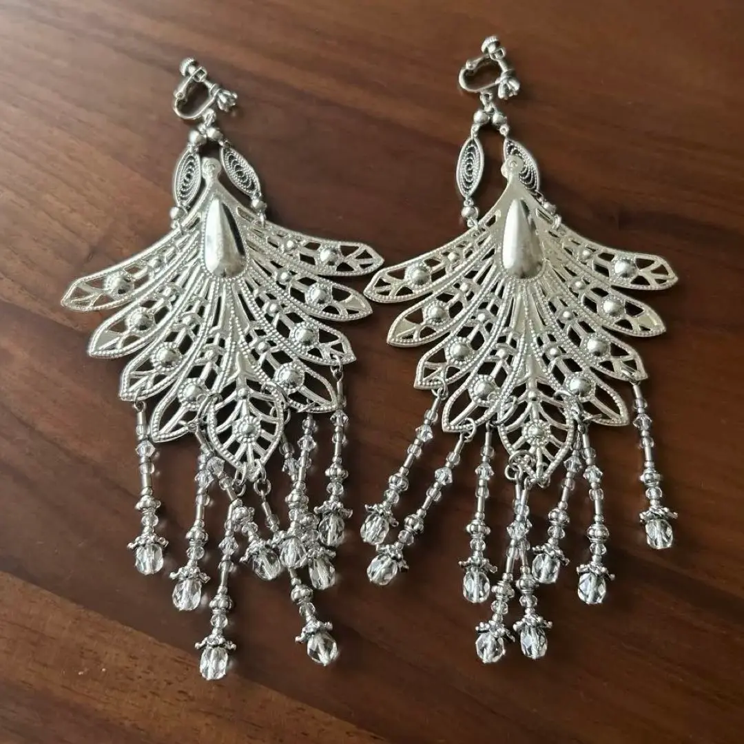 twinkle earring【Delivery in July 2023】 – tanakadaisuke
