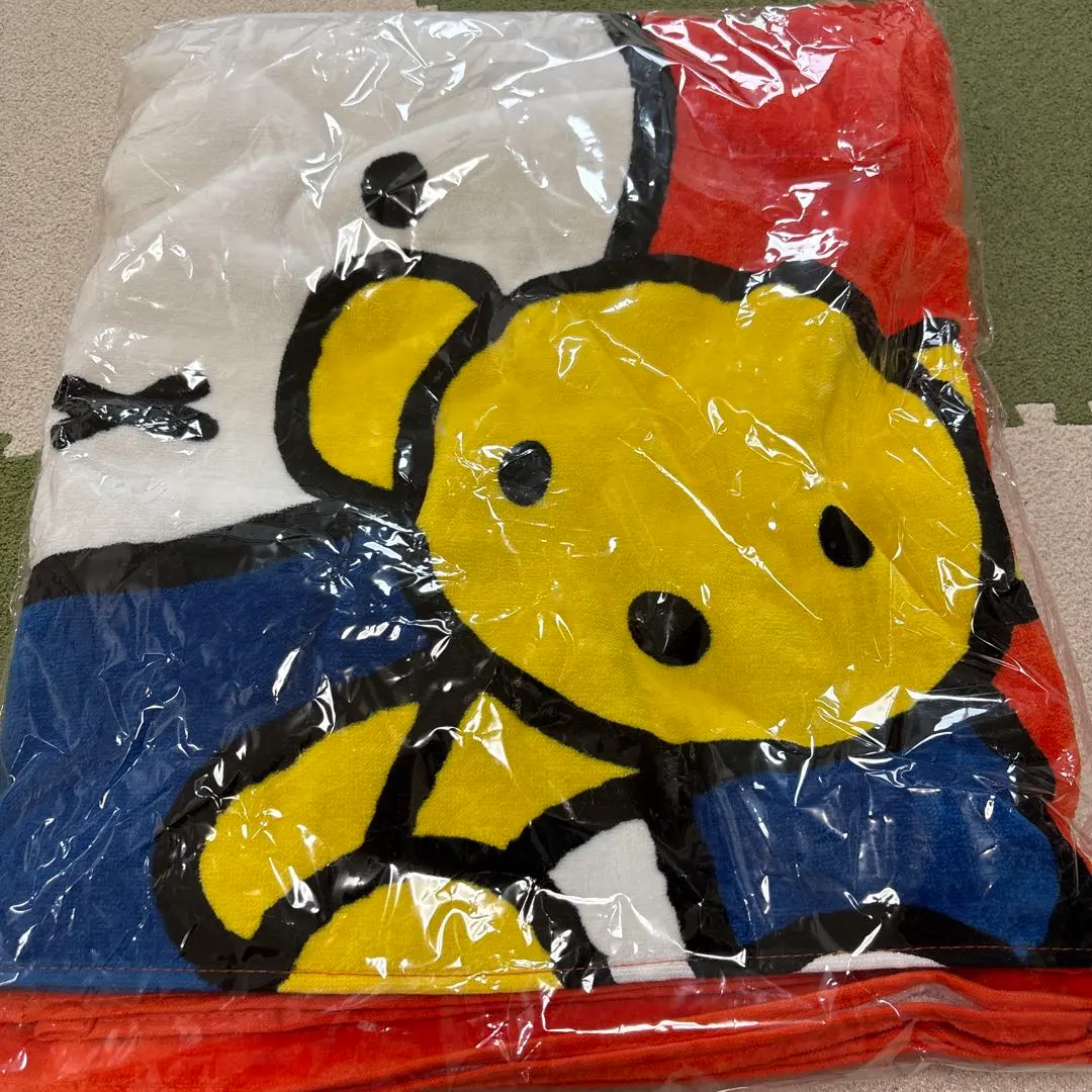 Thumbnail of Miffy Bath Towel Blanket