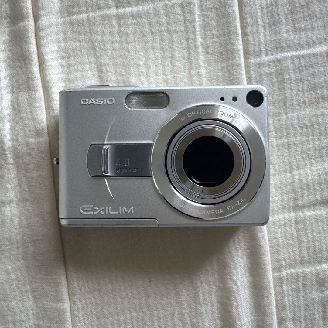 CASIO EXILIM EX-Z40 銀色 經確認可操作 的縮圖