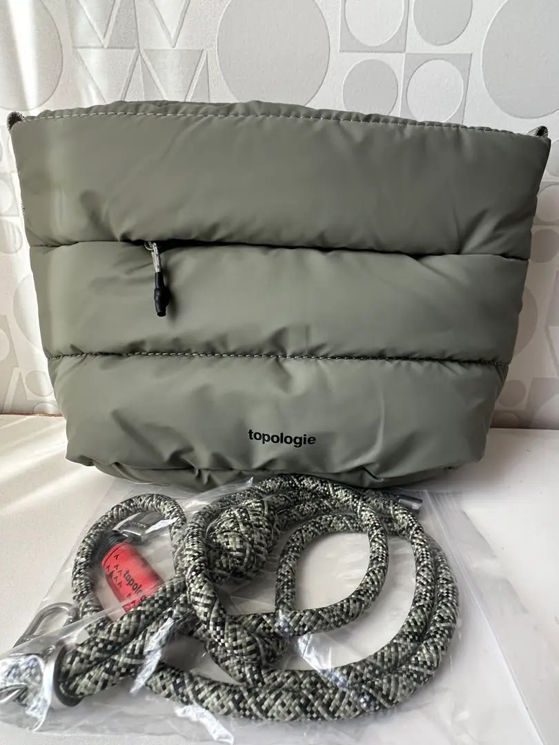 Besace べサス / Black (Puffer) / Bungee Wrist Strap / Black