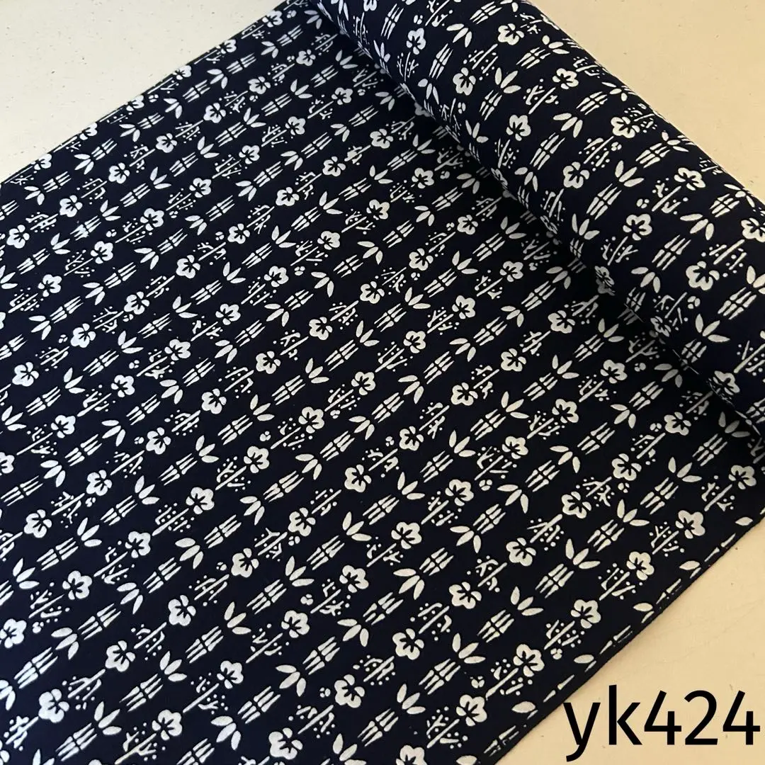 Thumbnail of yk424 Honzome Yukata Fabric Bolt Cloth Scrap Old Cloth Remake