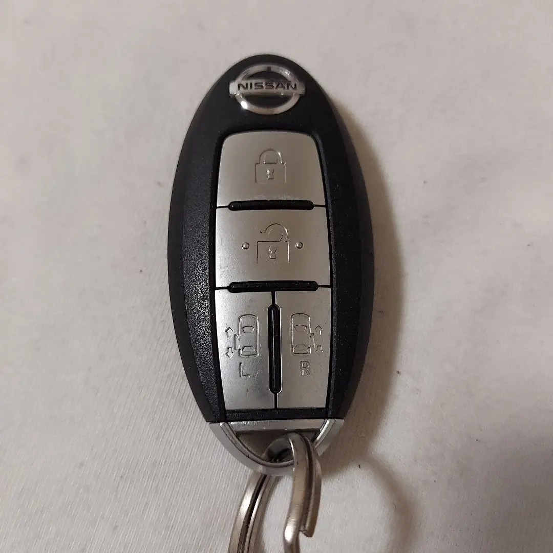 Thumbnail of Nissan Genuine Smart Key Serena FC26 [579]