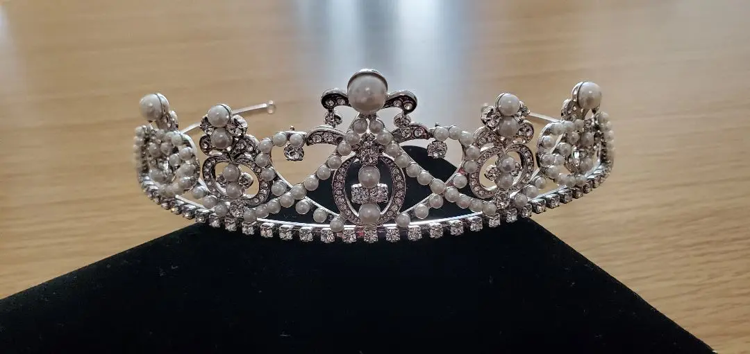 花嫁必見】ティアラ☆BRIDES TIARA GINZA