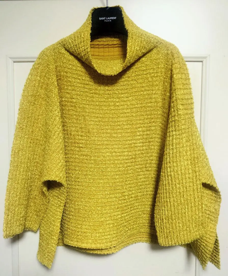 良品 ISSEY MIYAKE me プリーツ ドルマンシャツ イッセイミヤケISSEY MIYAKE ドルマンプリーツシャツ 青2 | DC