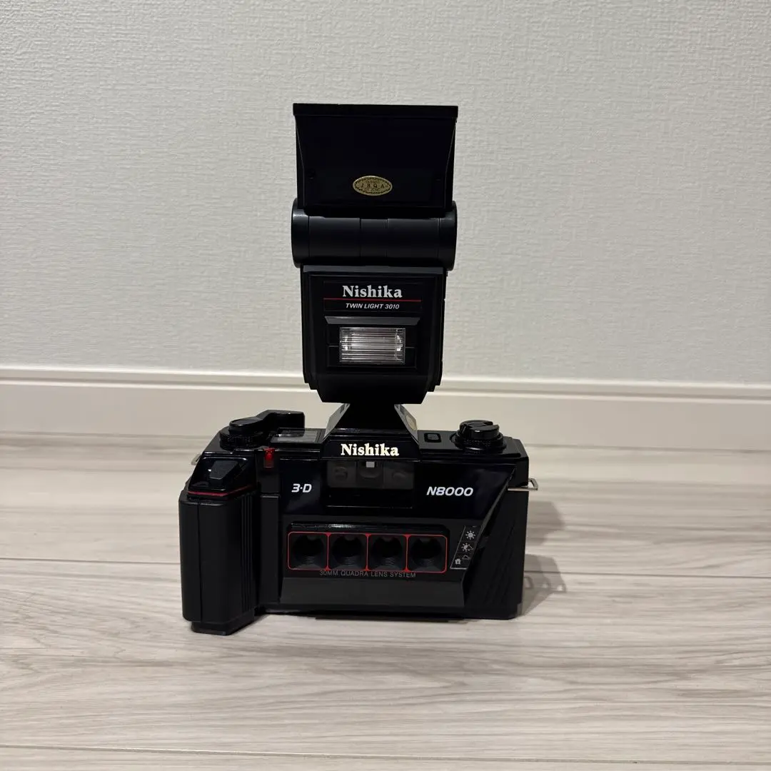 Nishika N8000 ほぼ未使用/ TWIN LIGHT 3010 未使用 Nishika Twin Light 3010 Electronic Flash for N8000 3-D