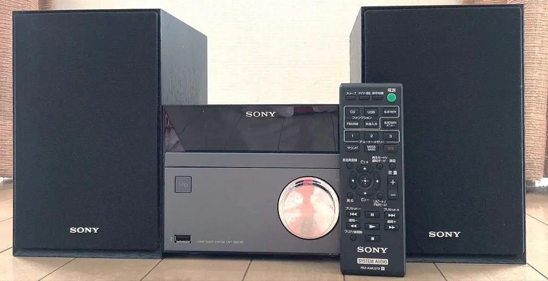 ■良い音！SONYポータブルCDプレーヤーHCD-SBT40リモコン&アンテナ付 31ccxr8s5lL._SS200_.jpg