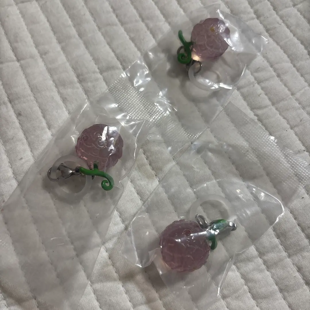 Thumbnail of One Piece Mejirushi Accessory 3 Hana Hana no Mi