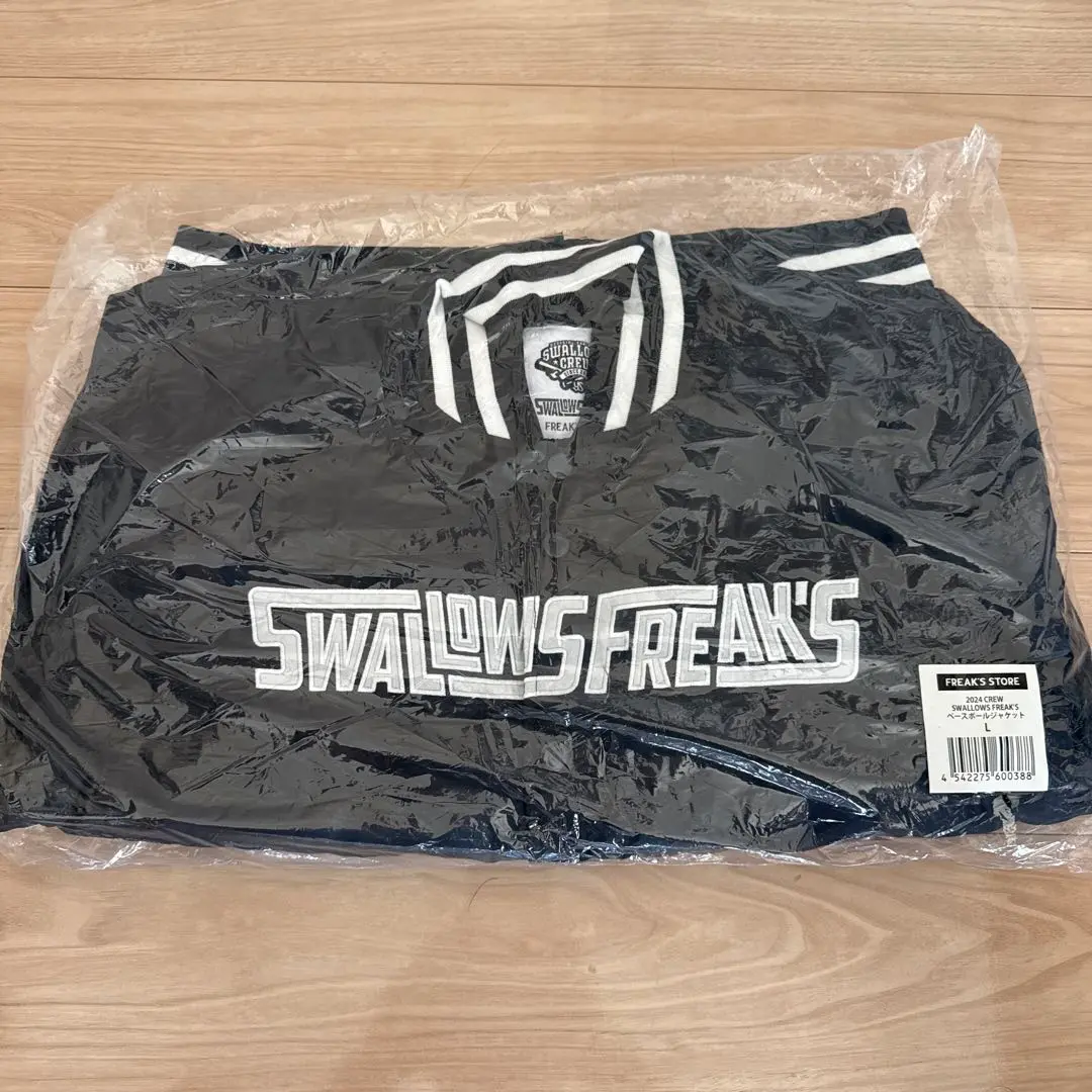 XL 2024 ヤクルトスワローズ CREW SWALLOWS FREAKS ベースボールジャケット 新品　未使用　未開封 フリークストア ヤクルト スワローズ 記念品 ベースボール