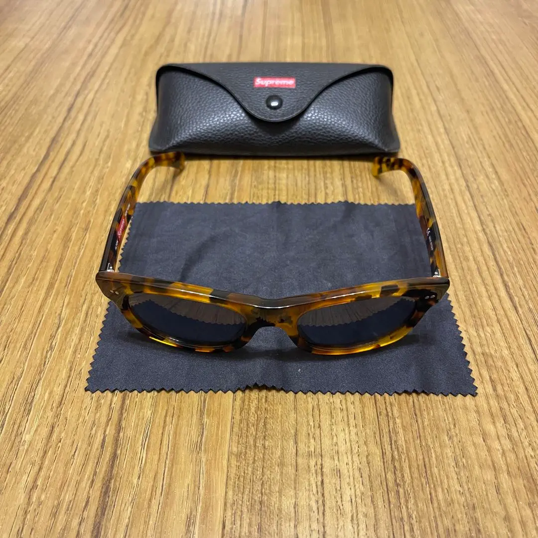 Supreme ALTON ブラックサングラス Supreme - Alton Sunglasses - UG.SHAFT