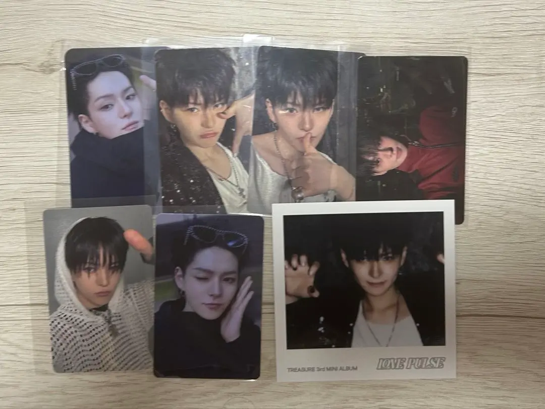 Thumbnail of treasure LOVE PULSE YOSHI 4-type trading card set