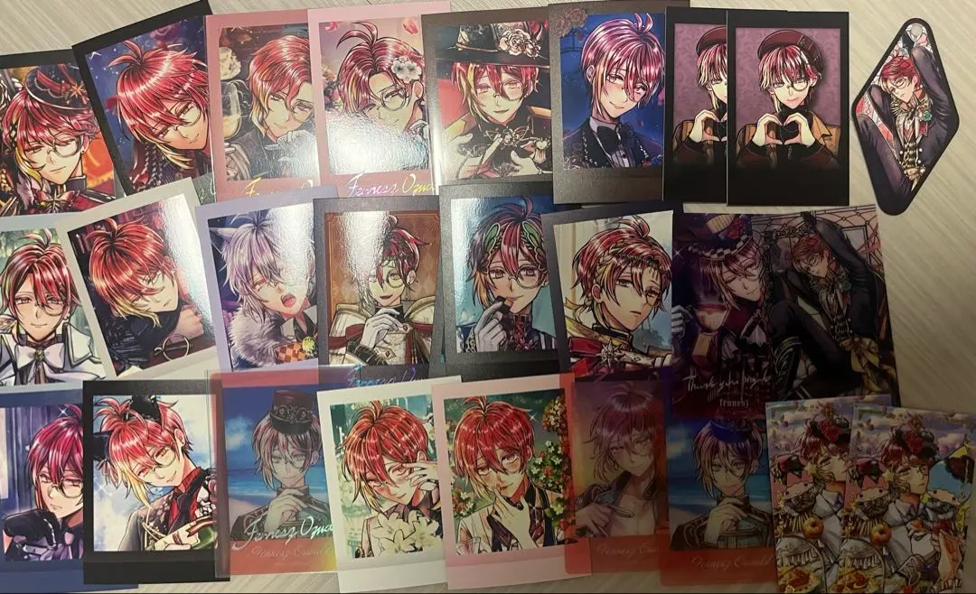 Thumbnail of Akuneko (悪魔執事と黒い猫) Fless Poshakore (trading cards) Cheki (polaroid-style photo cards) Can badge Acrylic keychains (acrylic keychains) Figure