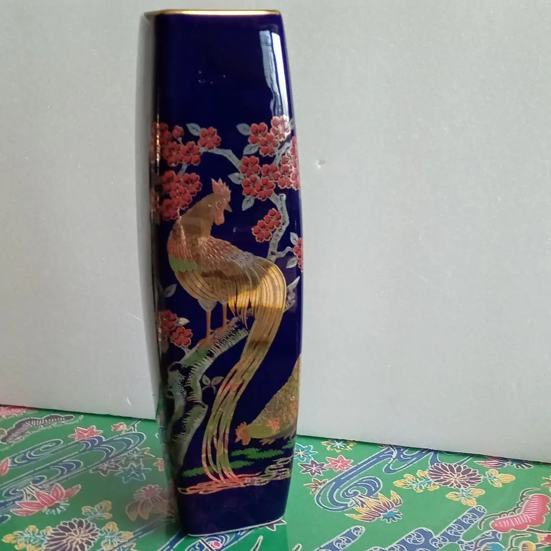 Thumbnail of Price reduced. Takano Kiln, bird pattern, flower vase, Showa retro, made in Japan. Price reduced.