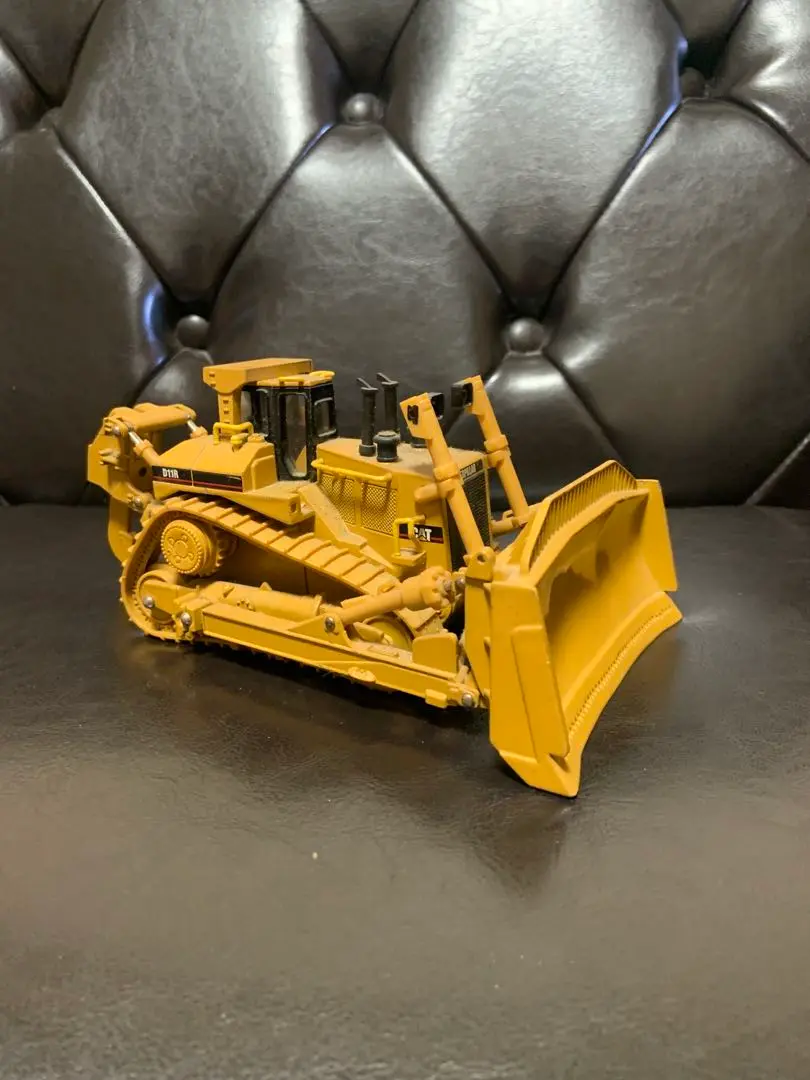 【Cat D11R トラック】 黄色 未開封 トラクター コレクター Cat D11R トラック】 黄色 未開封 トラクター コレクター - メルカリ