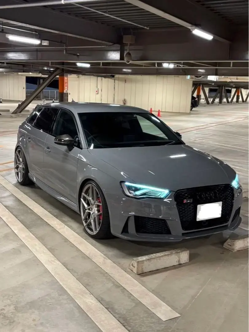 ⭐️限定特価⭐️アウディ　RS 3 Limousine 1/43 ナードグレー ⭐️限定特価⭐️アウディRS 3 Limousine 1/43 ナードグレー