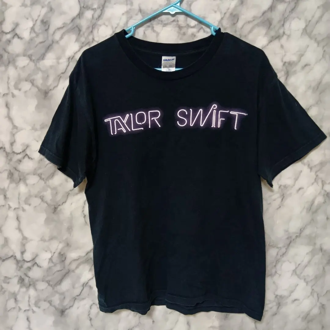 希少　テイラースウィフト ギルダン TaylorSwift ヴィンテージTシャツ テイラー・スウィフト ライブT ヴィンテージ ギルダン USA古着