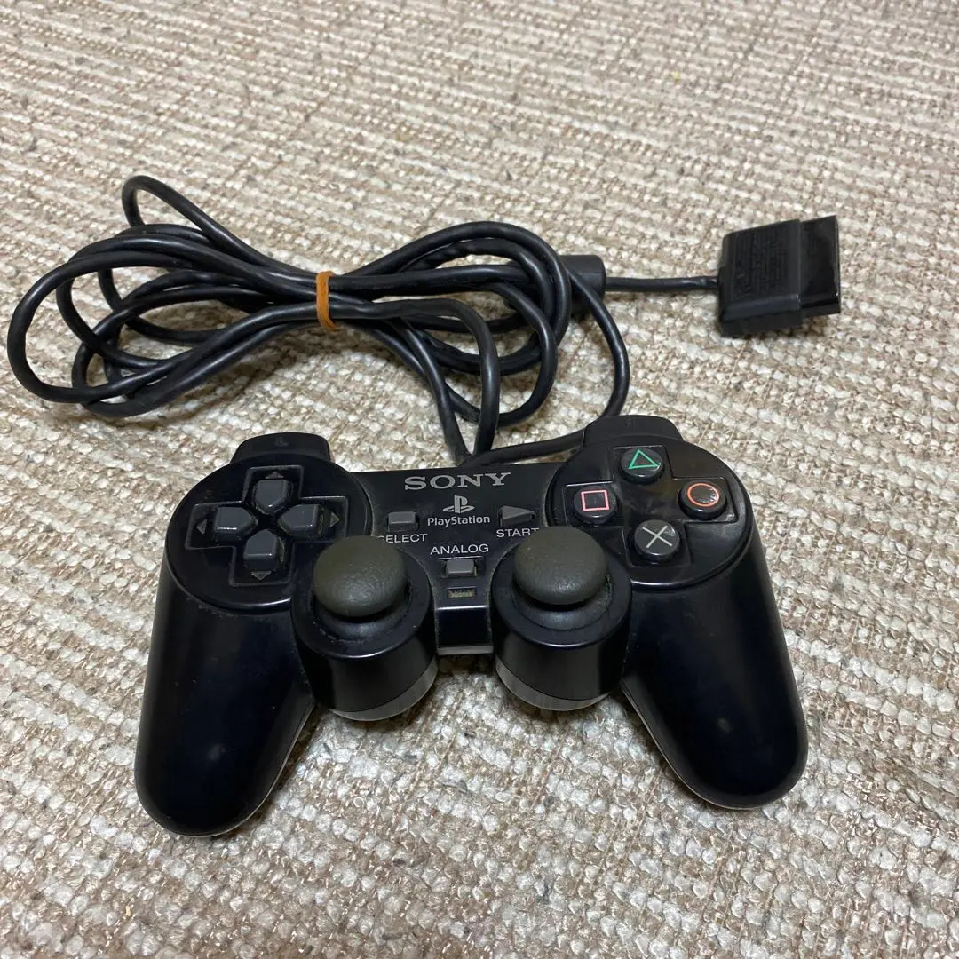 Thumbnail of PS2 controller, junk