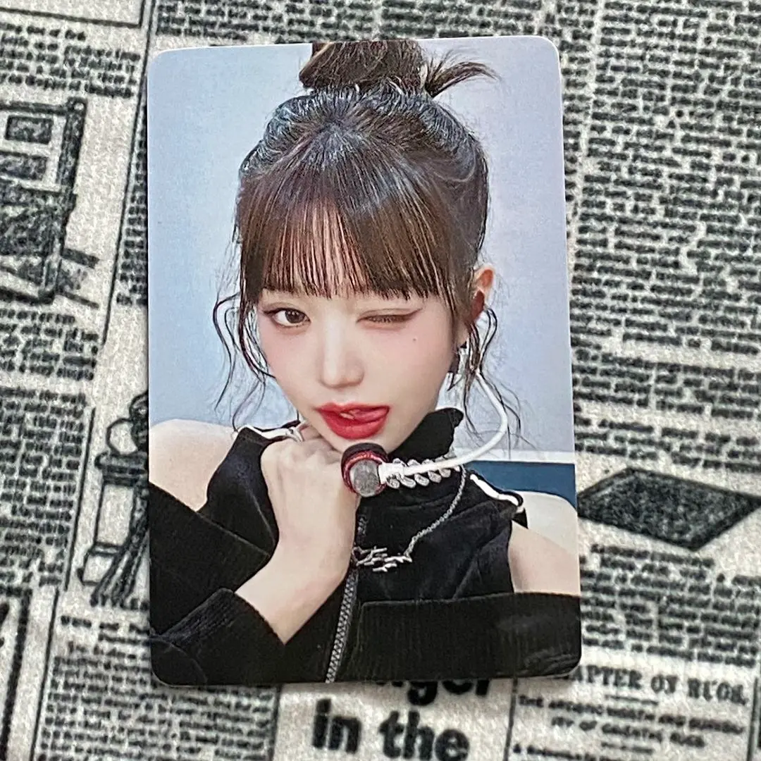 Thumbnail of IVE Venue-Limited I'VE MINE Yokohama Wonyoung Trading Card
