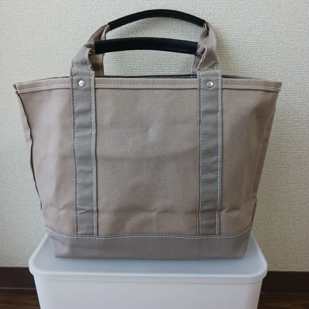 【新品】TEMBEA 手提包 灰色 休閒 テンベア tembea 的縮圖