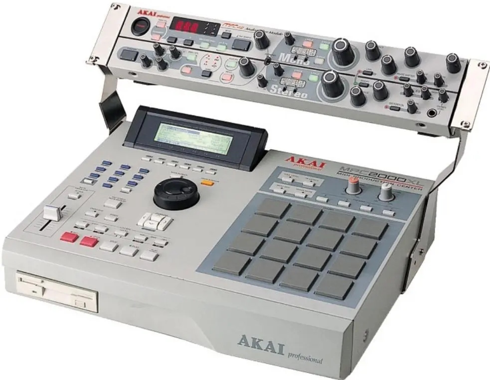 MPC 2000 改造、リペア済み　完動品 MPC 2000 改造、リペア済み完動品