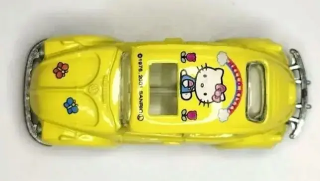 マジョレット ハローキティ ミニカー ルノー カングー 赤 マジョレット ハローキティ ミニカー ルノー カングー 赤 - メルカリ