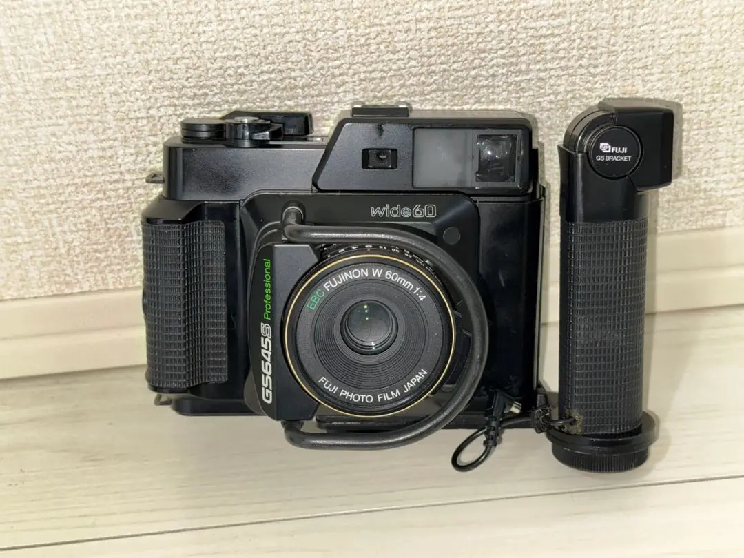 フィルムカメラ FUJI GS645S Professional FUJIFILM GS645S Professional(富士フィルム) - 中古カメラ