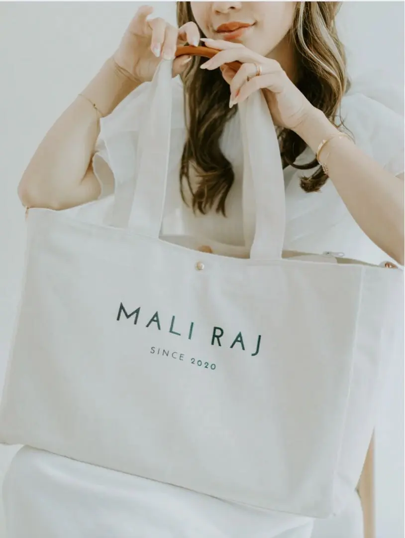 【美品‼️】マリライ ファミリーバッグ マザーズバッグ アイボリー ポーチ付き 美品‼️】マリライ ファミリーバッグ マザーズバッグ アイボリー