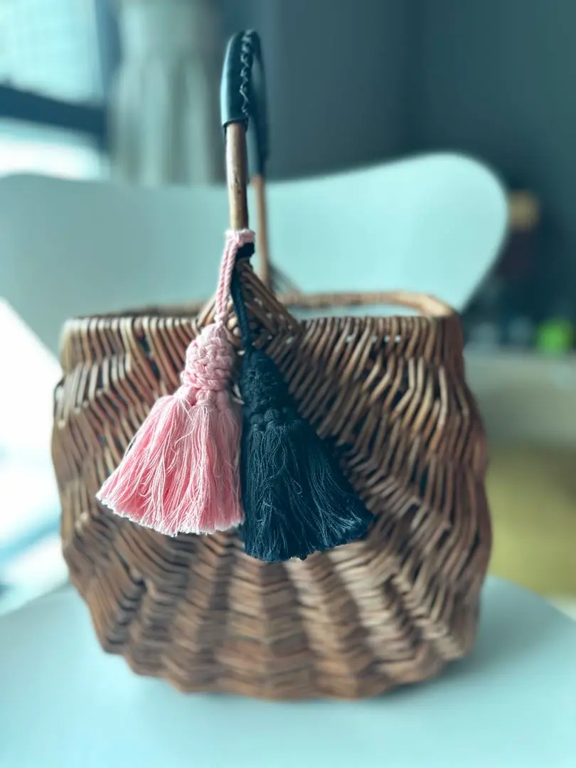 ペールジュート　palejuto 籐 かごバッグ タッセル付き　籠バッグ Pale Jute×eclat(ペール ジュート×エクラ)のweekend basket