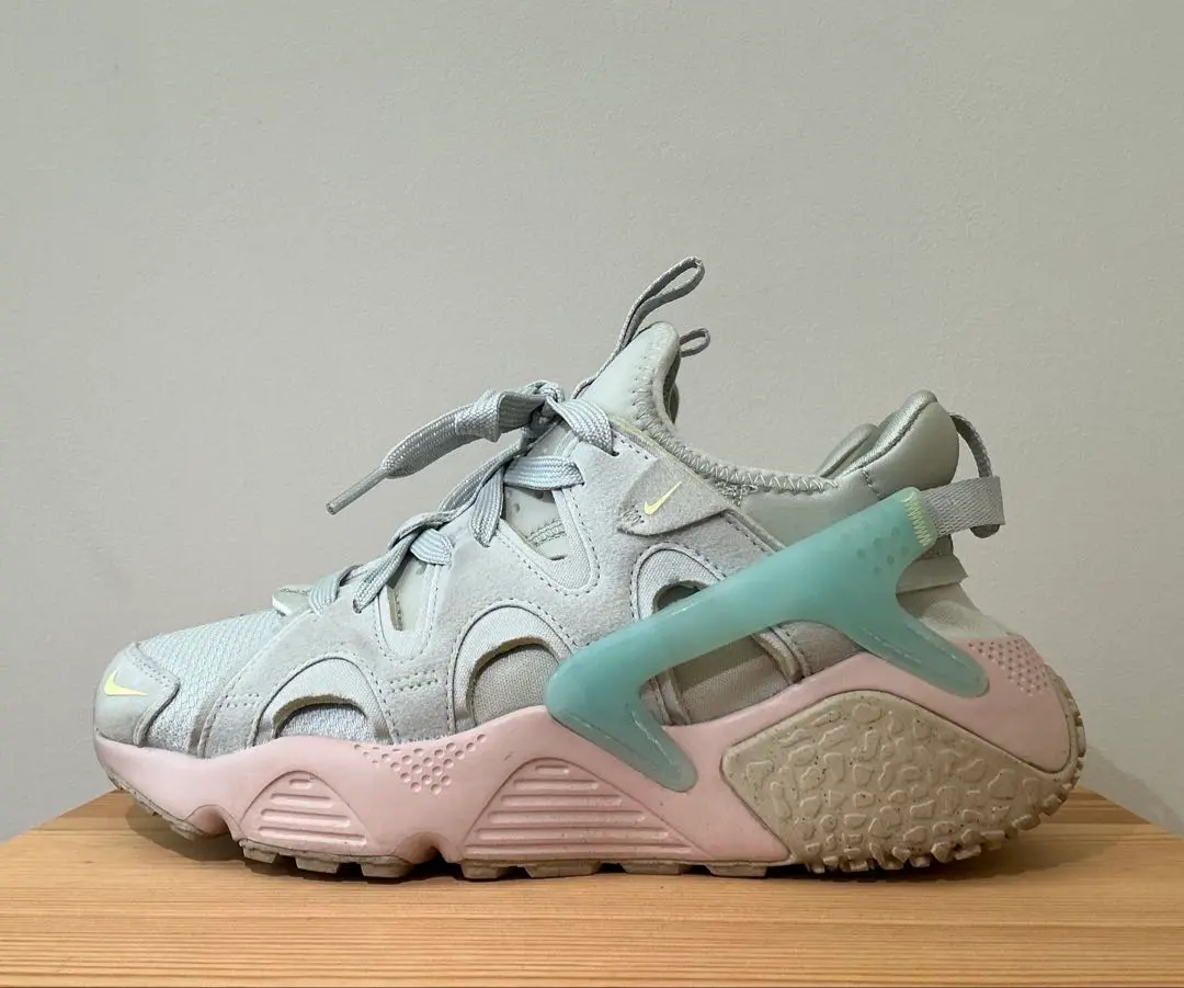 ウィメンズ/NIKE/Air Huarache Craft/エア ハラチ クラフト NIKE】AIR HUARACHE CRAFT（スニーカー）｜NIKE（ナイキ
