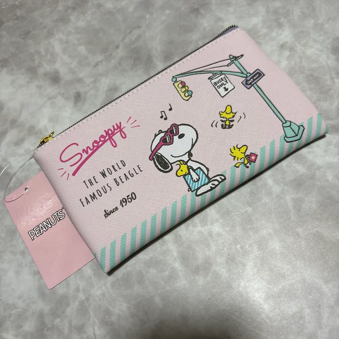 Thumbnail of [New with Tags] Snoopy PEANUTS Pouch Pink Leather-like Material Adult Cute